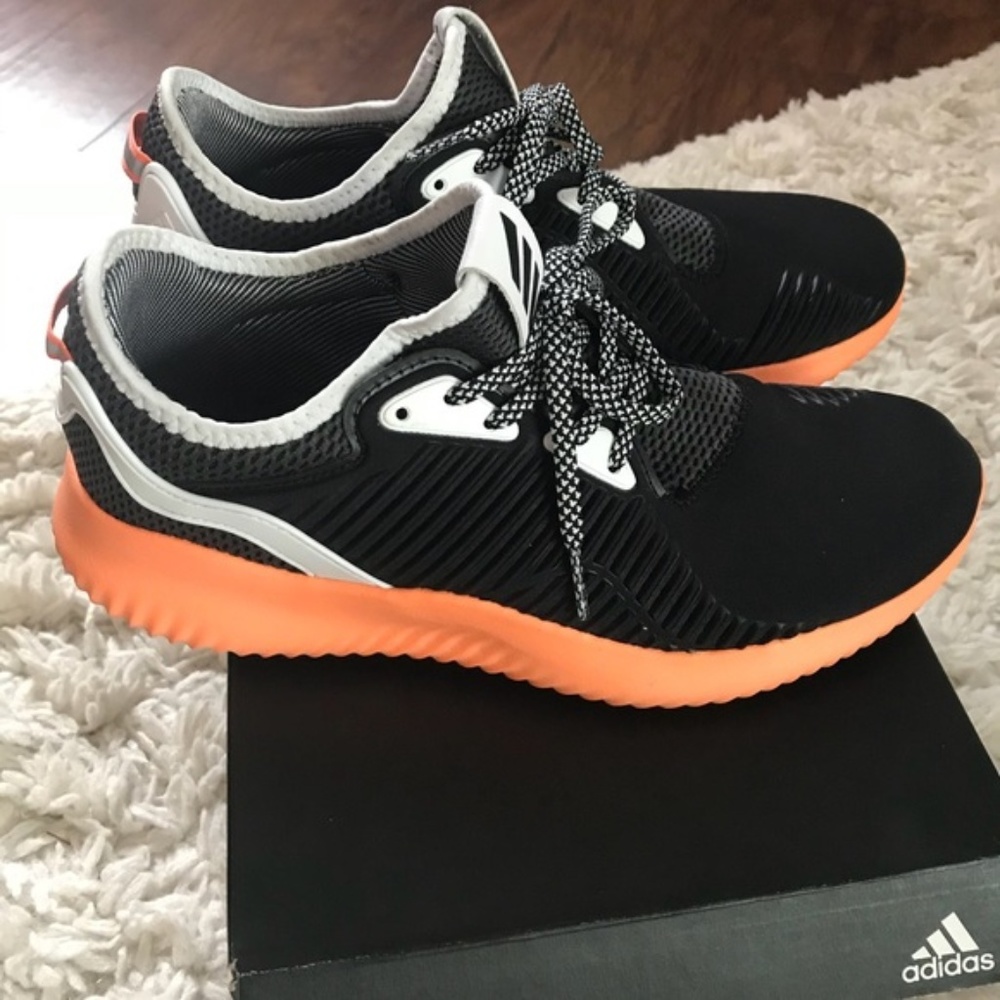 Adidas Ultrabounce Lux Sneakers (8.5)